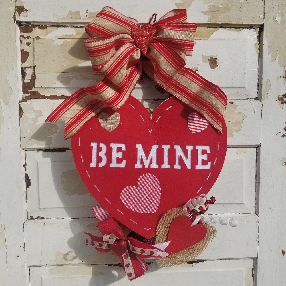 Handmade Valentine's Day hanging swag wreath decor